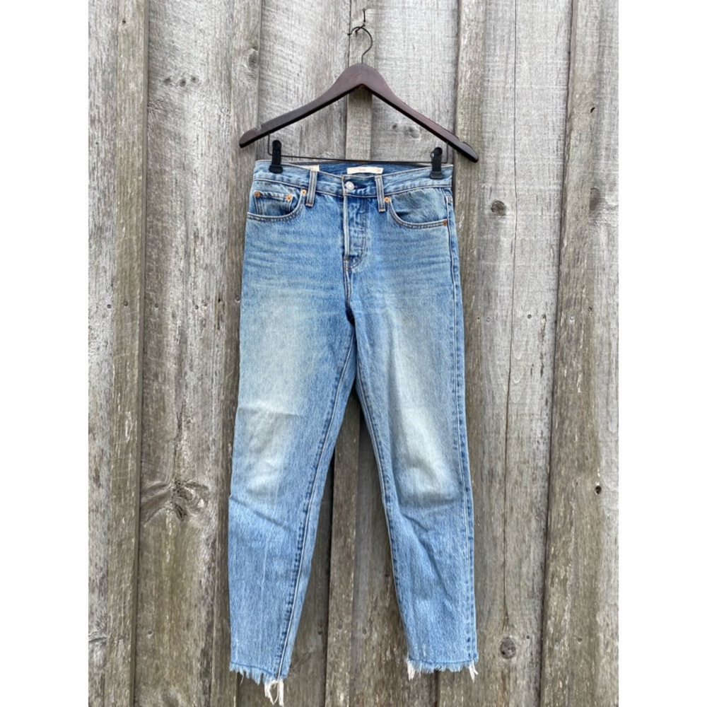 LEVI’S wedgie icon fit shut up denim jeans raw ankle hem size 25 - Picture 3 of 8